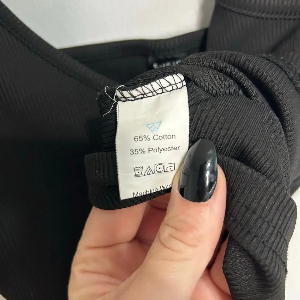 NWOT SHEIN Black Ribbed V-Neck Crop Tank Top Women’s Size Small - Picture 4 of 6